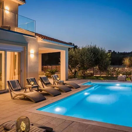 Villa Magnificent Kefalonia 3 Bedrooms Montagna Mare Private Pool Stunning Sea Views Pesada